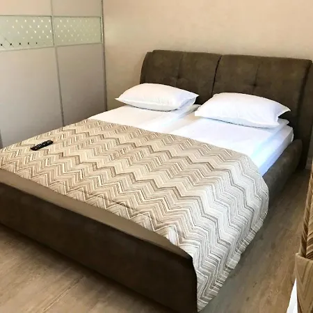 Sweethome 2 Free Parking Uzhhorod