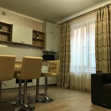 Sweethome 2 Free Parking Appartamento Užhorod